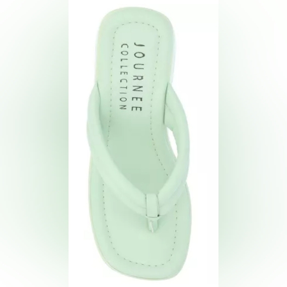 Journee Collection Women's Sandal Size 9 Green - Picture 2 of 4